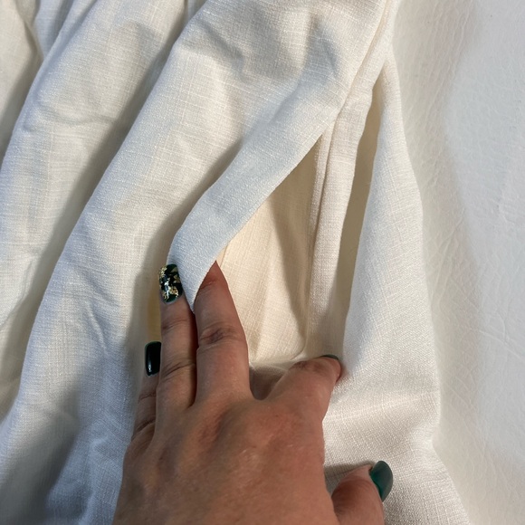 Express x Ladygang Elegant White Ruffle Sleeve Dress size 6 - Picture 8 of 9